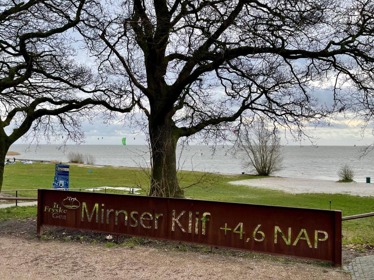 Vakantiehuis Noflik Nijemirdum Bagian luar foto